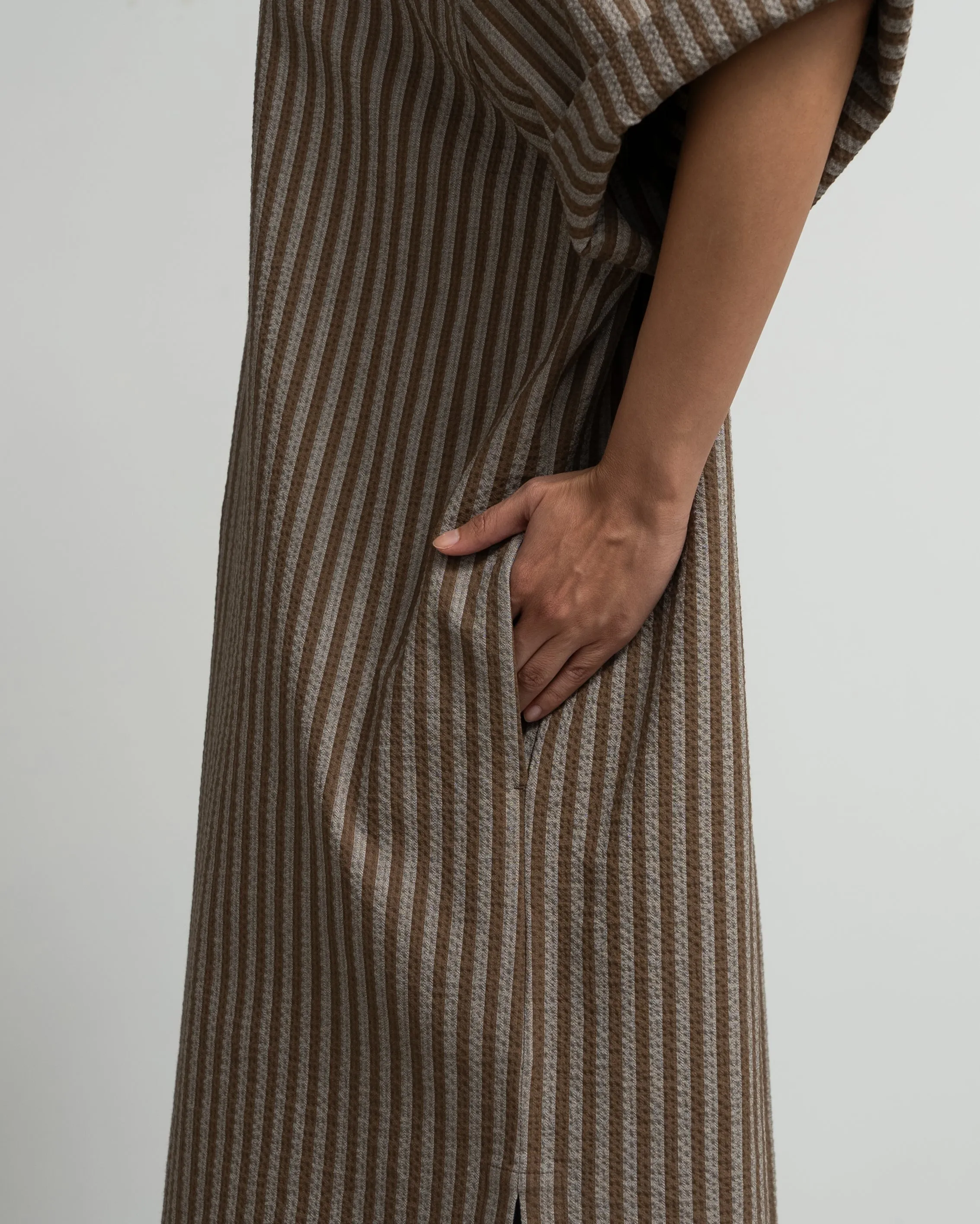 CAFTAN WITH PADDED COLLAR