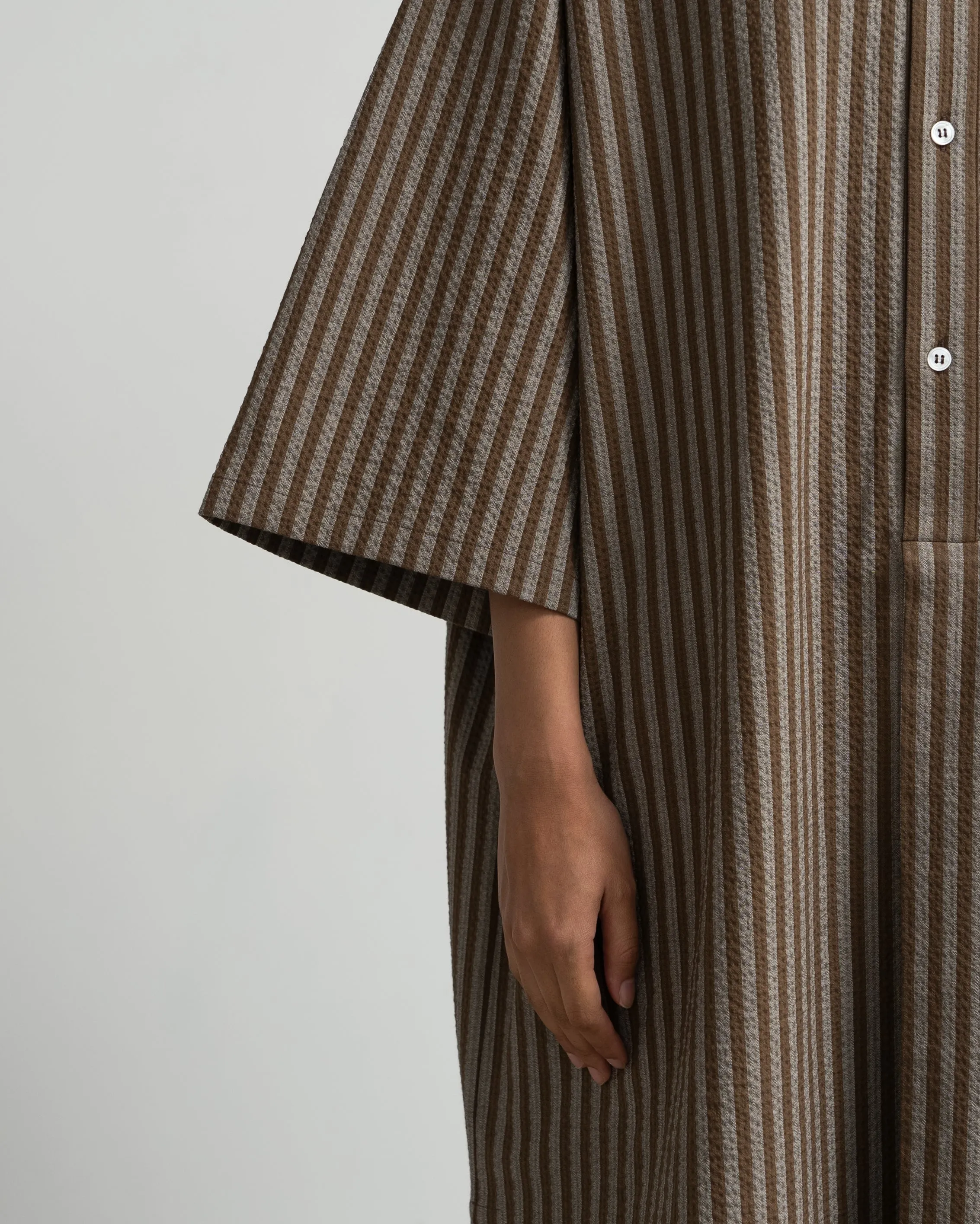 CAFTAN WITH PADDED COLLAR
